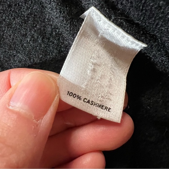 Caslon Women’s 100% Cashmere Classic Button Up Cardigan XSmall EUC - Picture 4 of 5